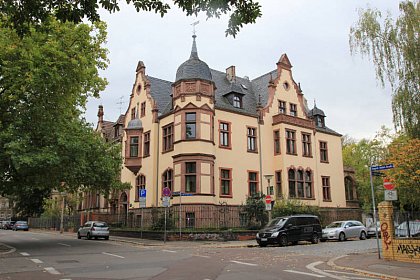 Sprachenzentrum, August-Bebel-Straße 13 c
